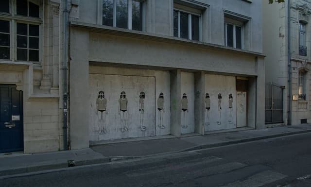  by Hyuro in Besançon