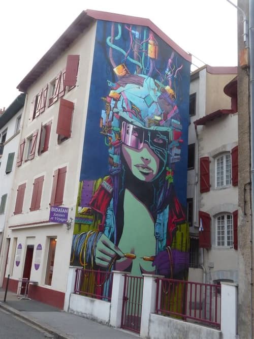  by Deih in Bayonne