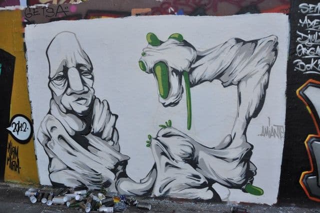  by Amiante in Lyon